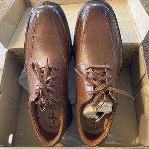 Clarks Dress Shoe(9)